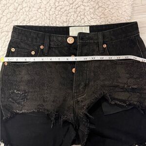 One Teaspoon Black Distressed Women's Denim Black Shorts with Subtle Pattern